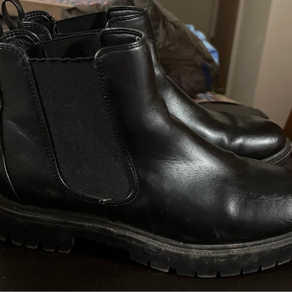 Black boots from Target!!! Size 8.5 worn a handful of time just not my size.